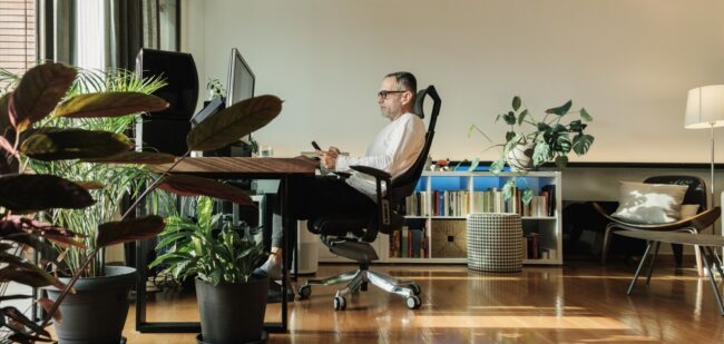The Hidden Cost of Bad Office Chairs: Why Ergonomics Matter More Than You Think
