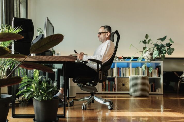 The Hidden Cost of Bad Office Chairs: Why Ergonomics Matter More Than You Think